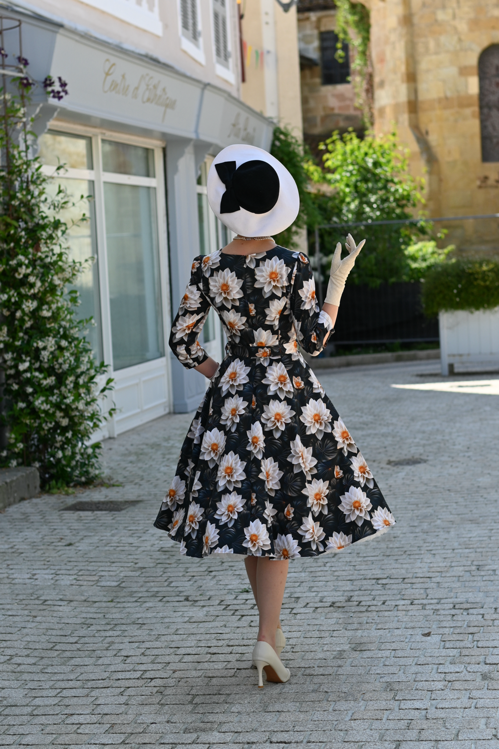Farah Floral Swing Dress In Extended Sizing